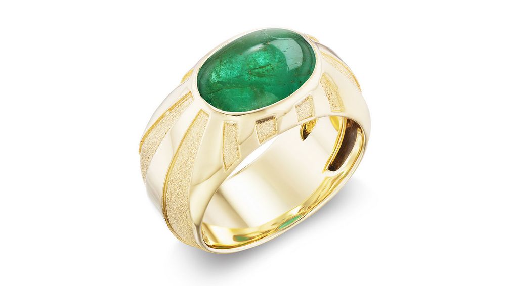 Кольцо Electric Dreams с изумрудом весом 3,20 карата в 18-каратном желтом золоте