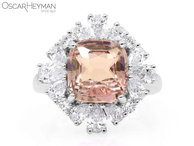 Кольцо из платины с сапфиром падпараджа и бриллиантами 