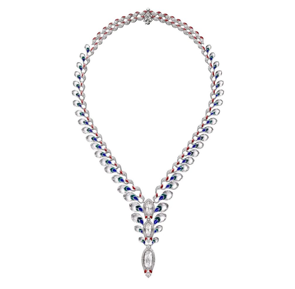 Ожерелье Le Voyage Recommencé от Cartier из белого золота, бриллиантов и горного хрусталя с цветным лаком Ожерелье Le Voyage Recommencé от Cartier из белого золота, бриллиантов и горного хрусталя с цветным лаком