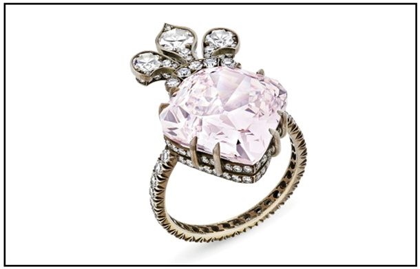 Розовый бриллиант продан за рекордные $ 14 млн