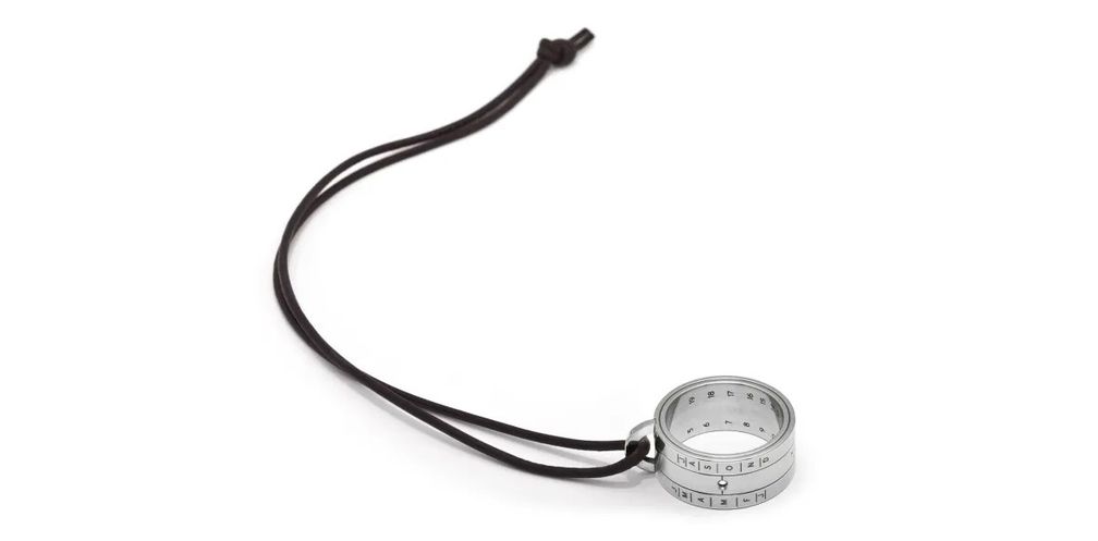 Часы Sundial от Nomos Glashütte из стали