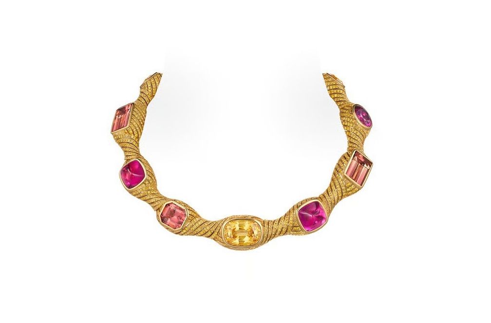 В тренде: эффектные украшения высокого ювелирного искусства с крупными камнями. Часть 2