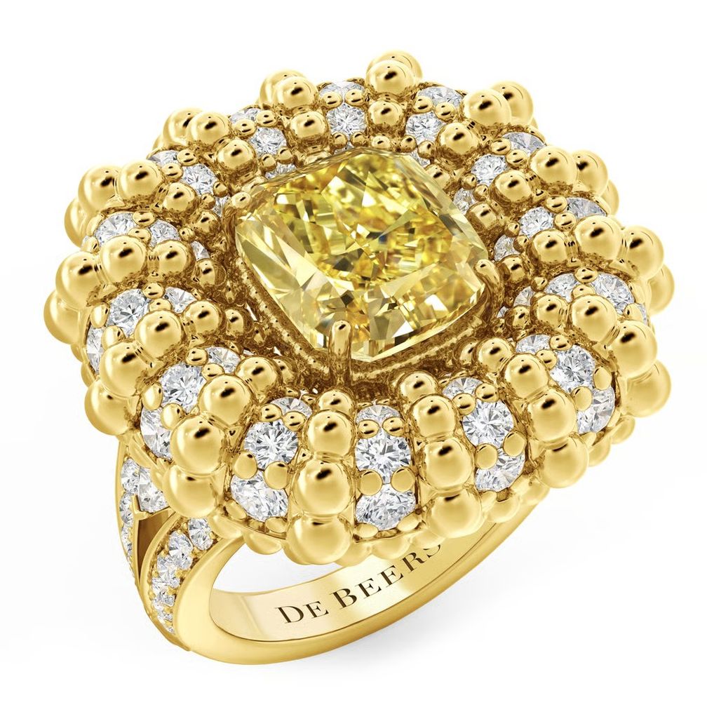 Коктейльное кольцо Protection с желтым бриллиантом весом 4,32 карата из коллекции Forces of Nature от De Beers