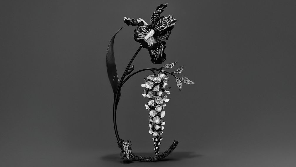 Брошь или украшение для волос Wisteria («Глициния») с бриллиантами в паве, белой керамикой, алюминием и титаном