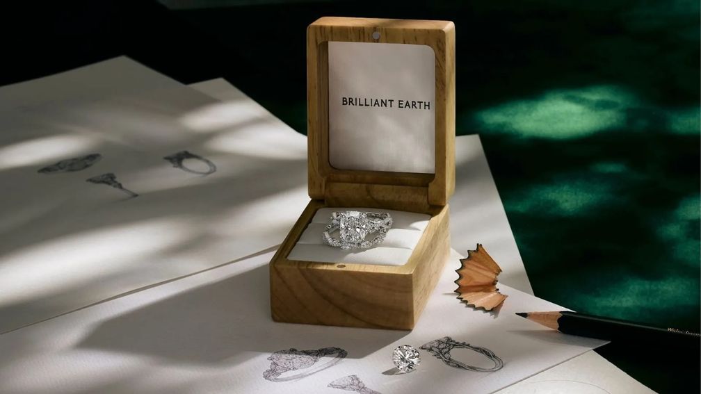 Brilliant Earth запускает кампанию Signature Collections