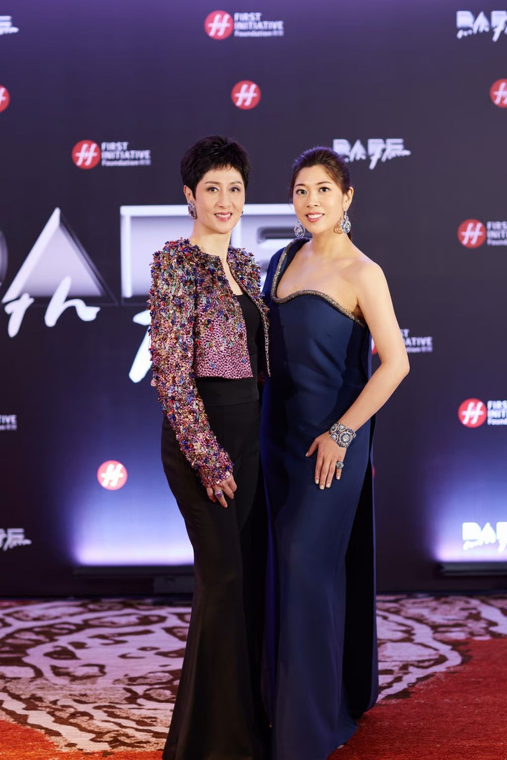 Мишель Онг с дочерью Амандой Чунг Мишель Онг с дочерью Амандой Чунг