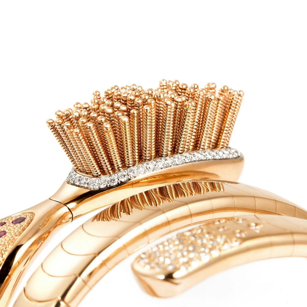 Драгоценные щетинки крупным планом. Фото: Nadine Ghosn Fine Jewelry Драгоценные щетинки крупным планом. Фото: Nadine Ghosn Fine Jewelry