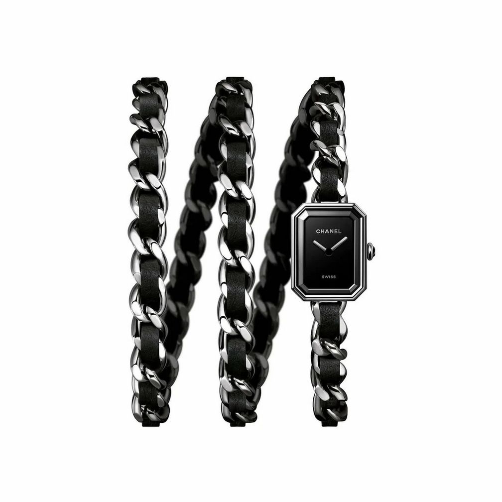 Часы Premiere Chaîne Iconique из стали и черной кожи, с черным лакированным циферблатом. Фото: Chanel Часы Premiere Chaîne Iconique из стали и черной кожи, с черным лакированным циферблатом. Фото: Chanel