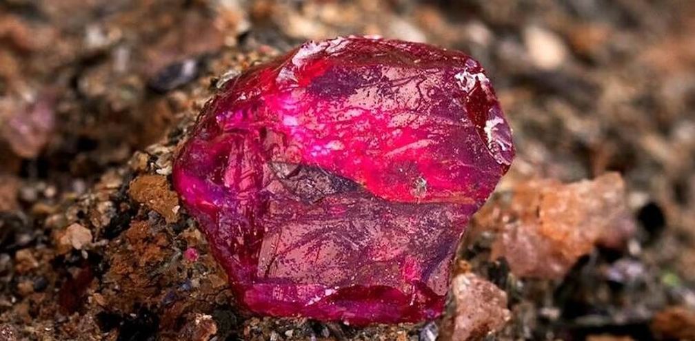 Gemfields откладывает запуск перерабатывающего завода в Мозамбике