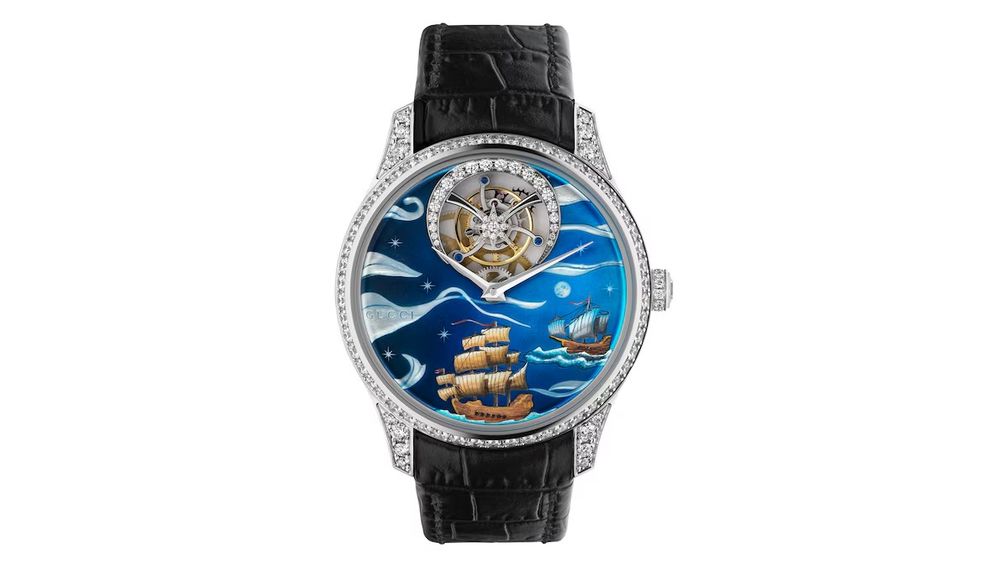 Часы из серии G-Timeless от Gucci Часы из серии G-Timeless от Gucci