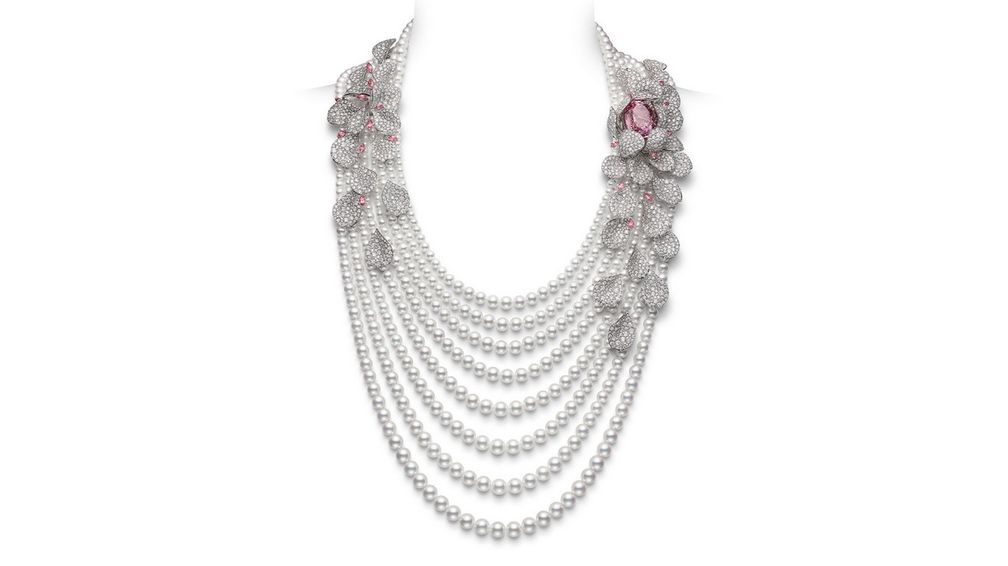 Ожерелье Les Pétales от Mikimoto из 18-каратного белого золота с культивированным жемчугом акойя, морганитом, гранатом, сапфирами и бриллиантами Ожерелье Les Pétales от Mikimoto из 18-каратного белого золота с культивированным жемчугом акойя, морганитом, гранатом, сапфирами и бриллиантами