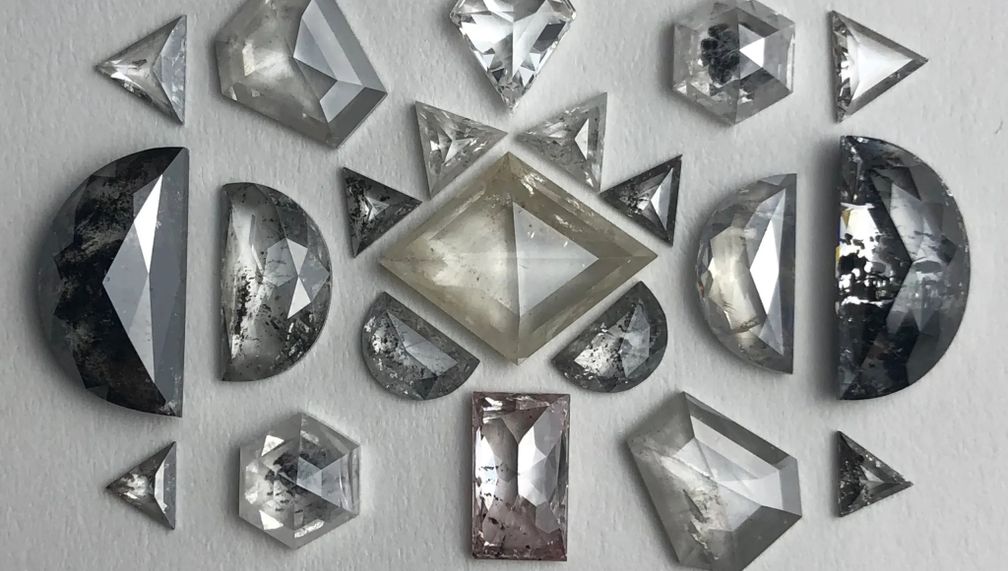 Почему все говорят о бриллиантах цвета «соль и перец», ч. 1