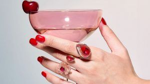 Лондонский ювелир создает драгоценные камни из пищевых отходов