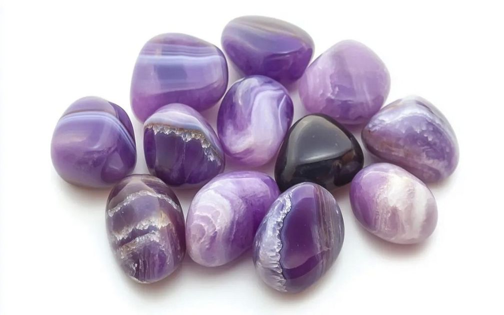 10 лучших фиолетовых кристаллов: определение, преимущества и применение. Часть 2