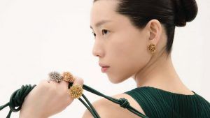 Бренд Cadar отмечает 10-летие и представляет книгу Cadar The Golden Movement Бренд Cadar отмечает 10-летие и представляет книгу Cadar The Golden Movement