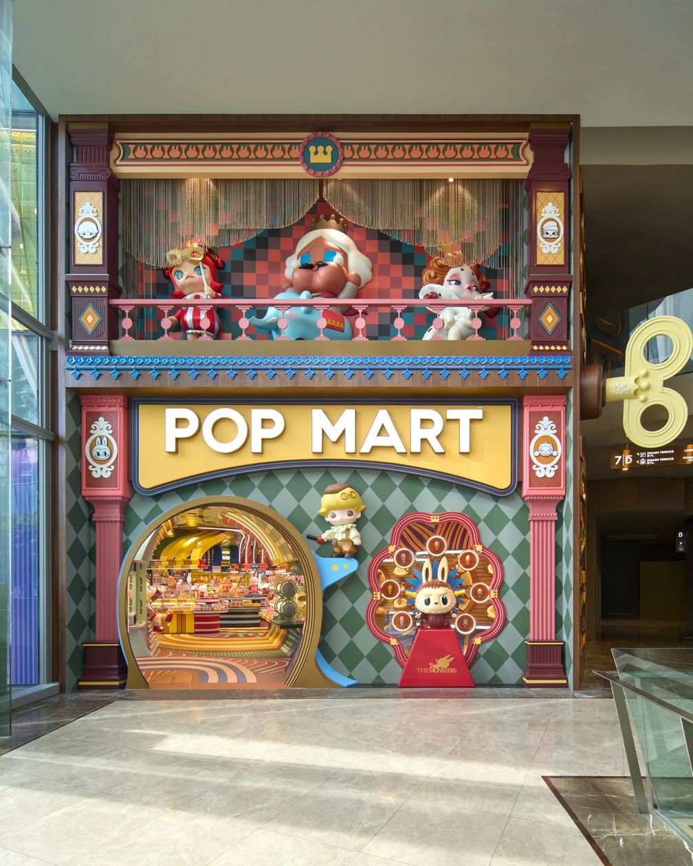 Новый флагманский магазин Pop Mart в бангкокском торговом центре Iconsiam
