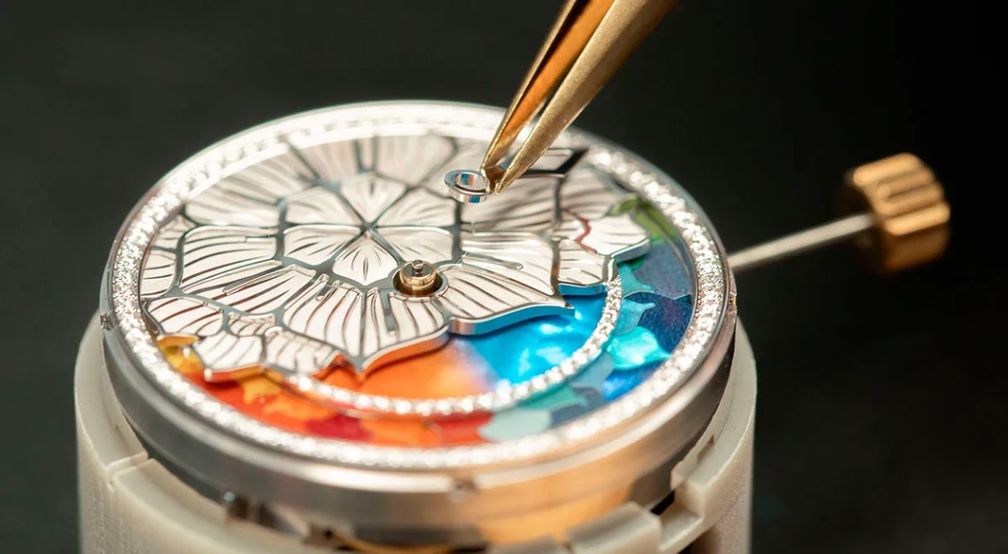 Часы Four Seasons оснащены вращающимся диском, который совершает полный оборот за 365 дней. Фото: Chopard