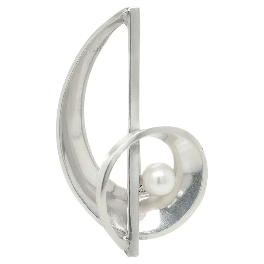 Серебряная брошь с жемчугом от Антонио Пинеды, середина XX века
