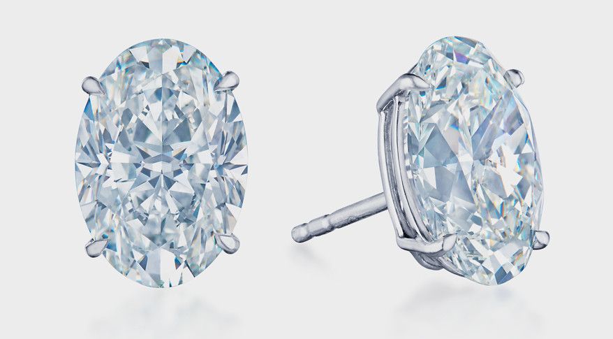 Серьги-гвоздики от Kwiat с бриллиантами овальной огранки 