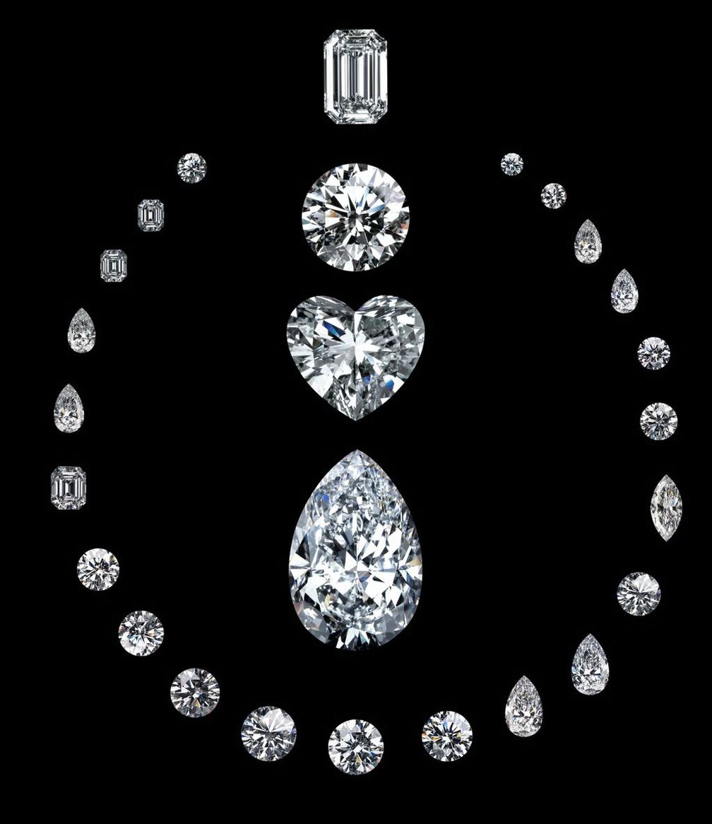 Graff превратил 603-каратный алмаз Lesotho Promise в ожерелье с 26 бриллиантами разных форм Graff превратил 603-каратный алмаз Lesotho Promise в ожерелье с 26 бриллиантами разных форм