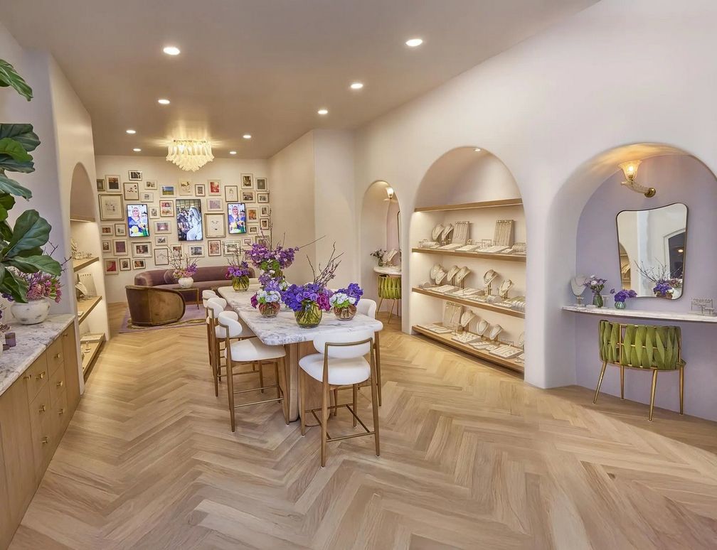 Внутри флагманского магазина Melinda Maria в Лос-Анджелесе