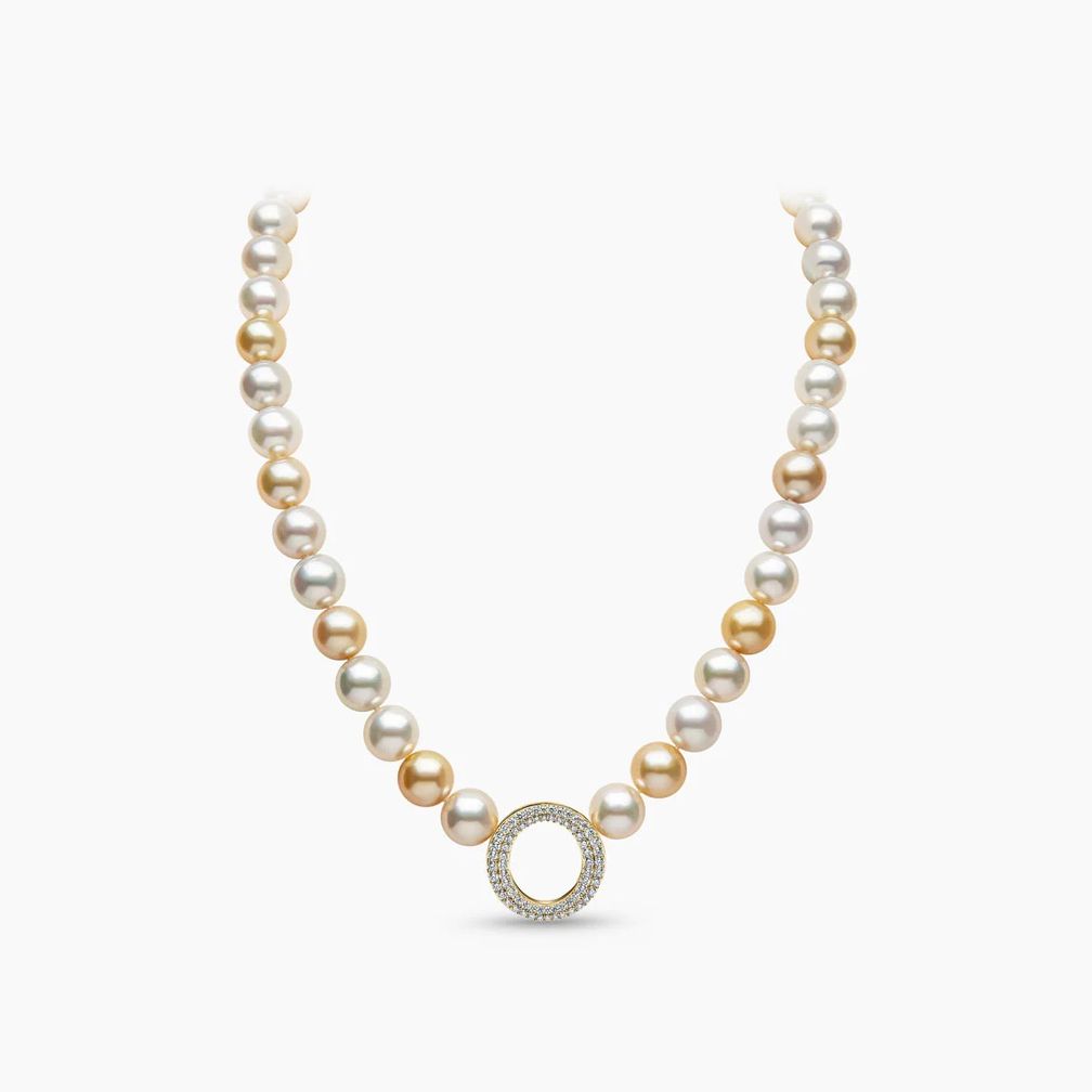 Однорядное ожерелье O by Yoko из 18-каратного желтого золота с разноцветным жемчугом южных морей и бриллиантами общим весом 1,38 карата