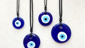 Почему украшения Evil Eye являются лучшим современным талисманом
