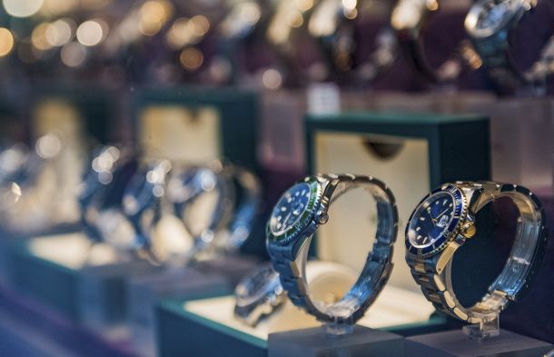 Тарифы спровоцировали резкий рост экспорта швейцарских часов в США