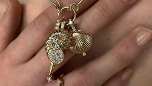 Ювелирные изделия с бриллиантами и ракушками – это модный тренд, ч. 2