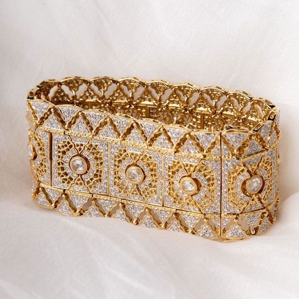 Антикварный браслет из 18-каратного желтого золота с бриллиантами; Bondeye Jewelry