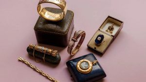 Леонора ван дер Ваальс: дилер ювелирных изделий Леонора ван дер Ваальс: дилер ювелирных изделий