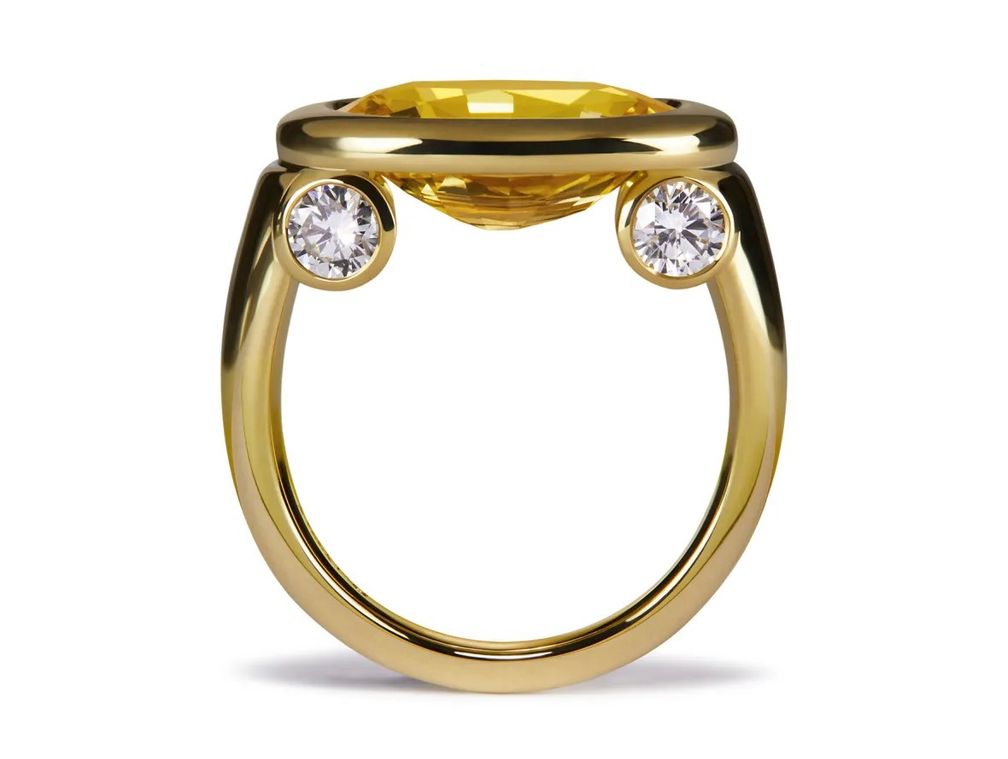 Кольцо Skateboard с желтым сапфиром и бриллиантами в желтом золоте