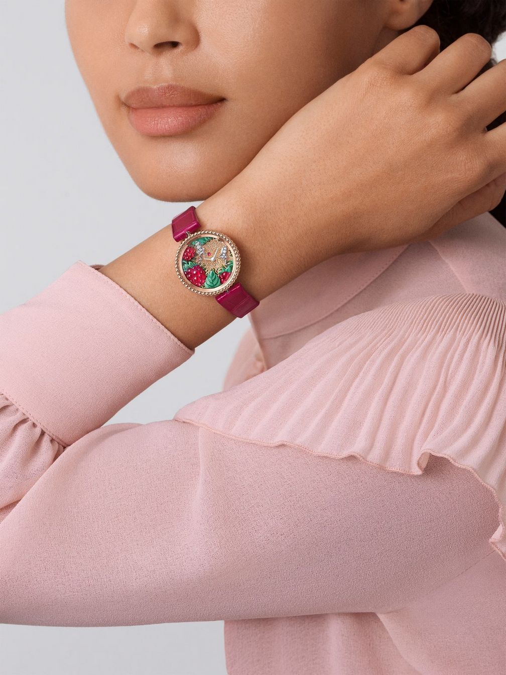 Часы Perlée Extraordinaire Fruits Enchantés Framboise