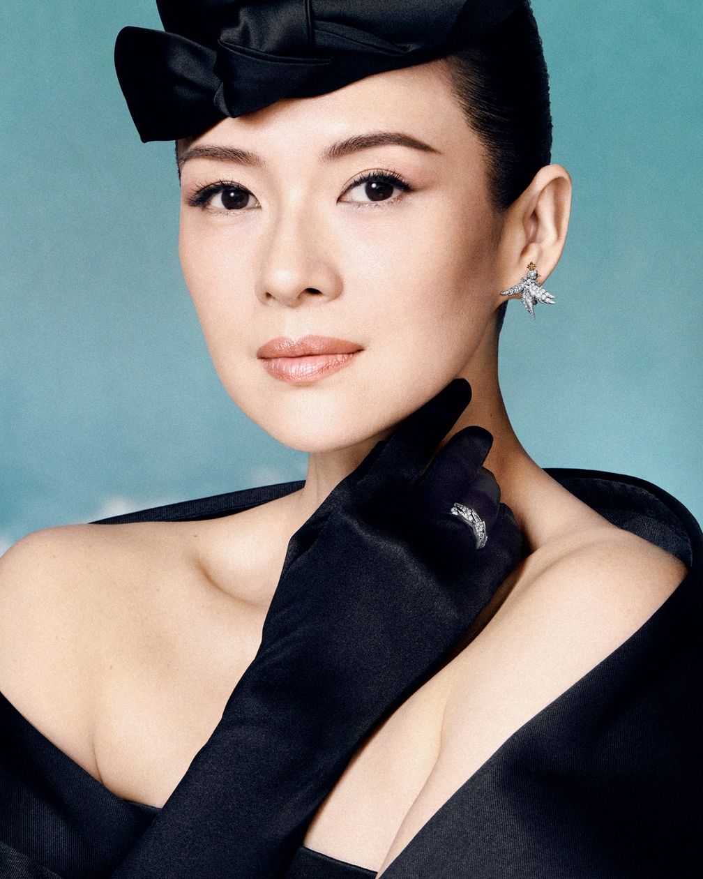 Чжан Цзыи в рекламной кампании Bird on the Rock от Tiffany & Co. Фото: Карлин Якобс / Tiffany & Co.