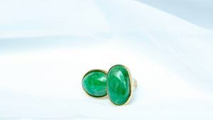 Какие украшения выбрать на празднование нефритовой годовщины свадьбы (26 лет)? Какие украшения выбрать на празднование нефритовой годовщины свадьбы (26 лет)?