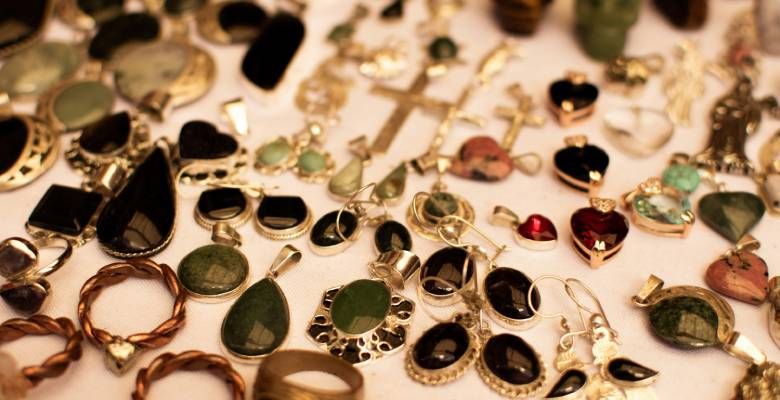 Ювелирные камни и минералы по дням недели