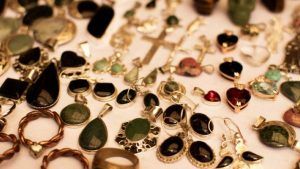 Ювелирные камни и минералы по дням недели