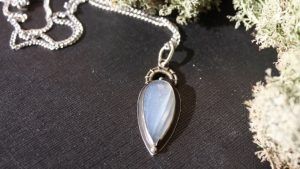 Какие украшения выбрать на празднование опаловой годовщины свадьбы (21 год)? Какие украшения выбрать на празднование опаловой годовщины свадьбы (21 год)?