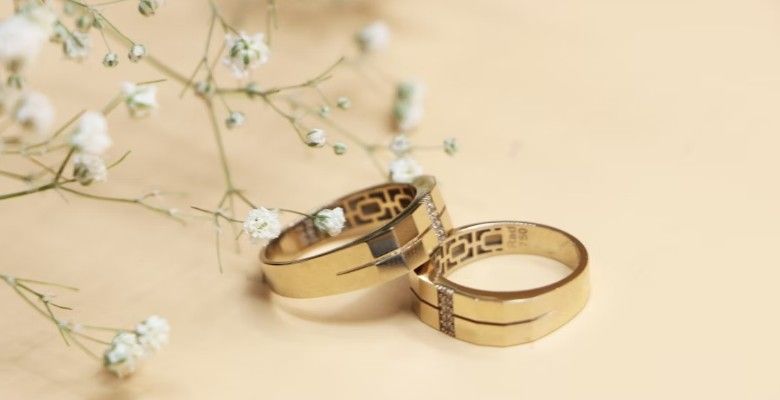 Какие украшения выбрать на празднование муслиновой годовщины свадьбы (37 лет)?