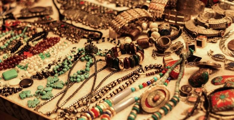 Камни октября: талисманы страсти и трансформации