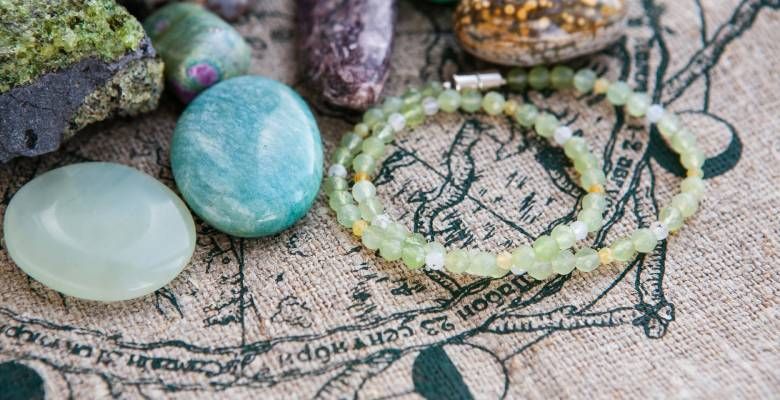 Камни по месяцу рождения: как правильно выбрать?