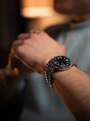 Какие украшения выбрать на празднование серебряной годовщины свадьбы