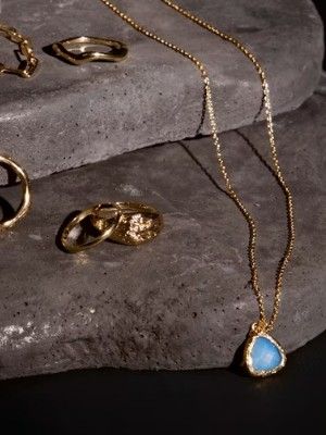 Какие украшения выбрать на празднование опаловой годовщины свадьбы