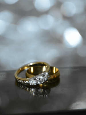 Какие украшения выбрать на празднование коронной годовщины свадьбы