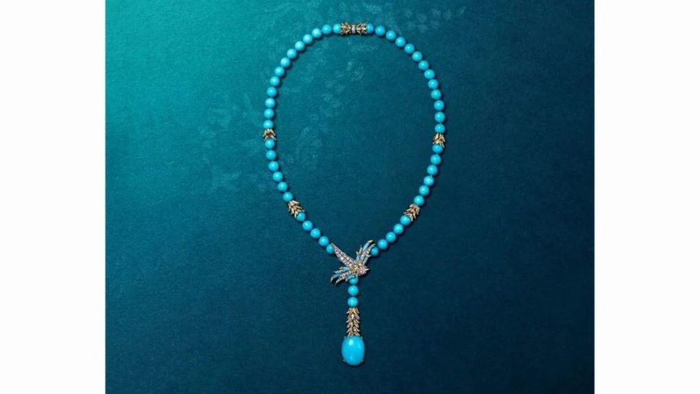 Ожерелье Bird on a Rock by Tiffany из золота с бриллиантами и бирюзовыми бусинами от Tiffany & Co. 