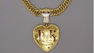 Об исторической подвеске Генриха VIII