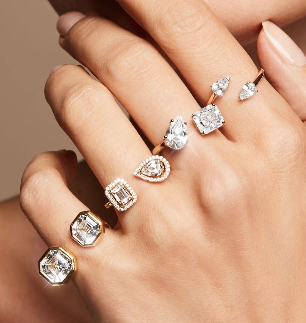 Помолвочное кольцо с двумя камнями: Одна любовь, две души