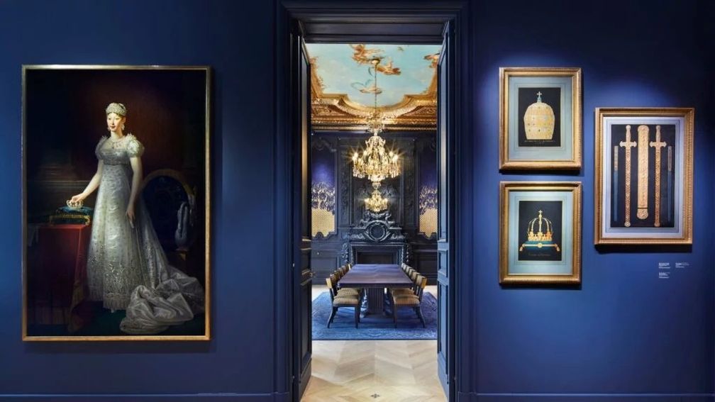 В бутике Chaumet на Вандомской площади