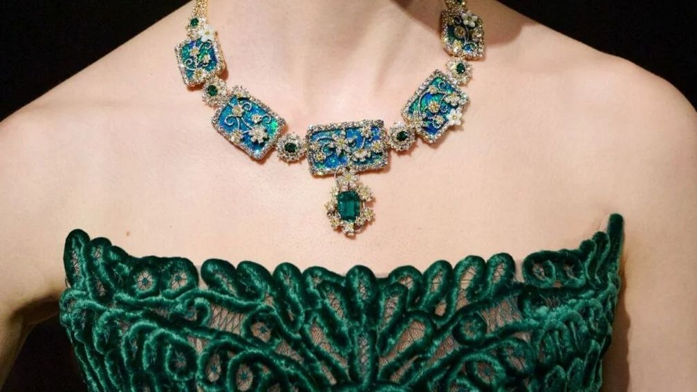 Черные опалы на подиуме Dior 