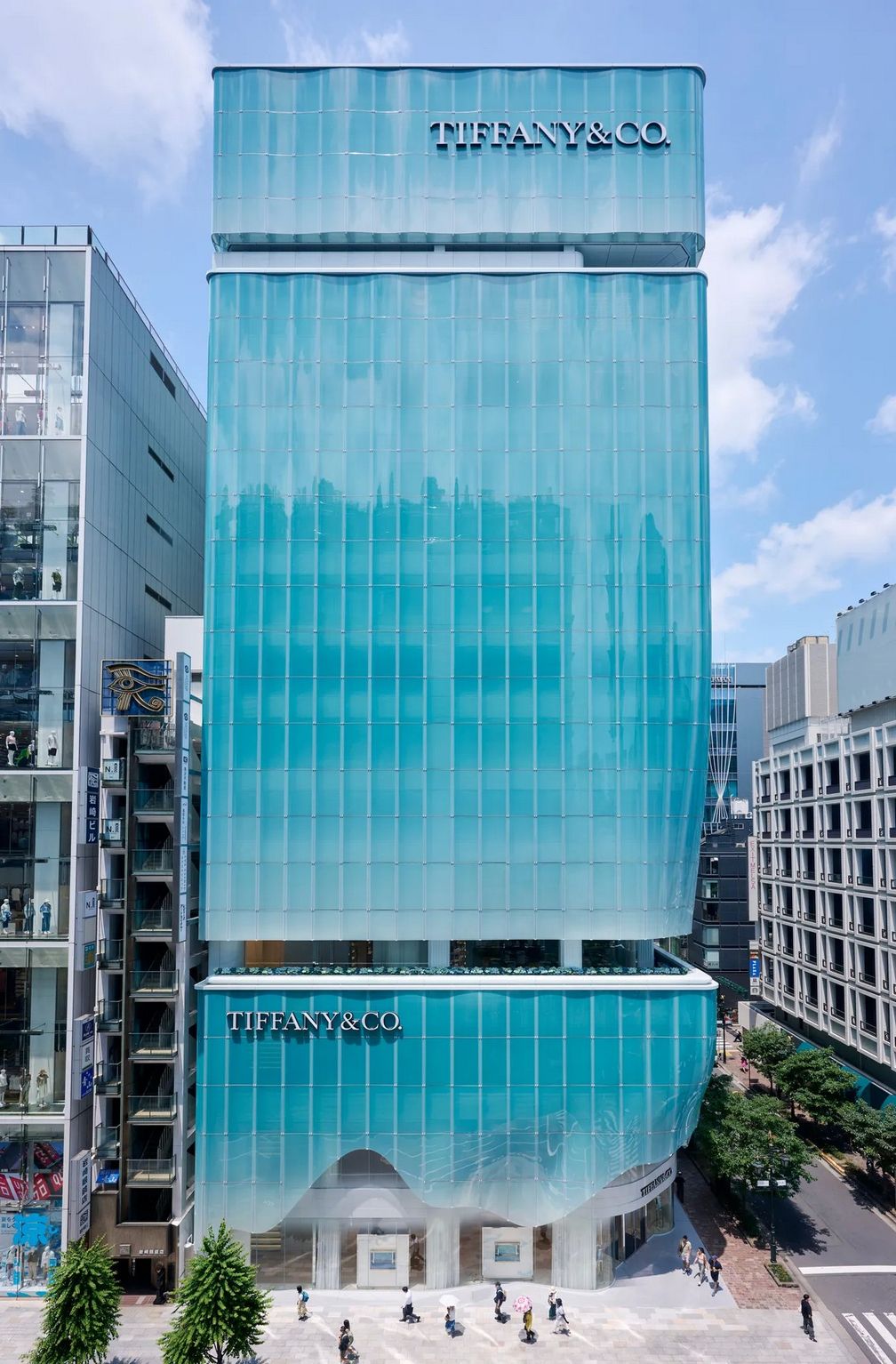 Флагманский магазин Tiffany & Co. в Гинзе, Токио